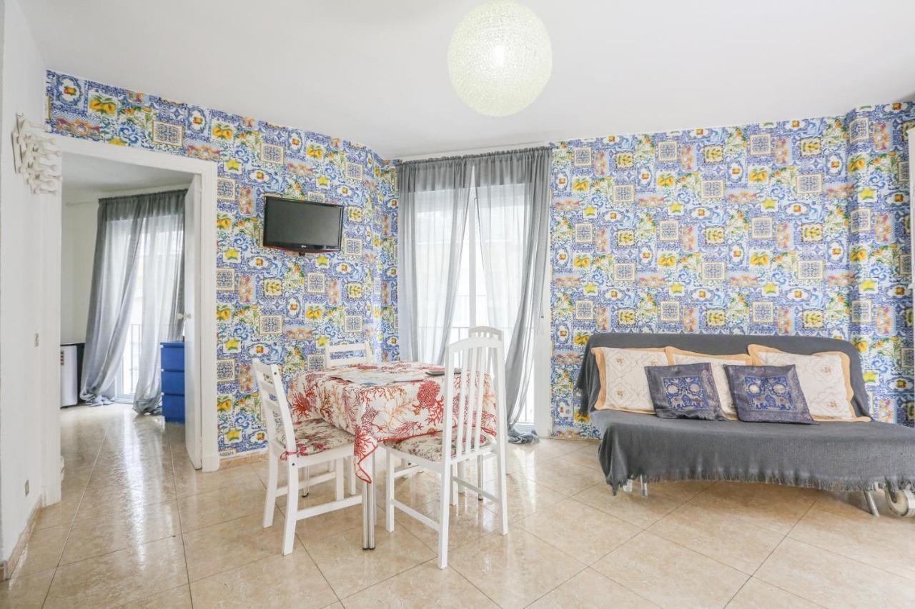 Sevilla Center Premium, Free Parking Exterior photo
